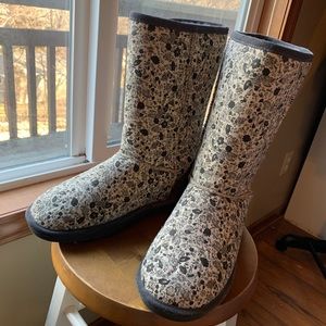 Tall floral BearPaw boots - Women’s